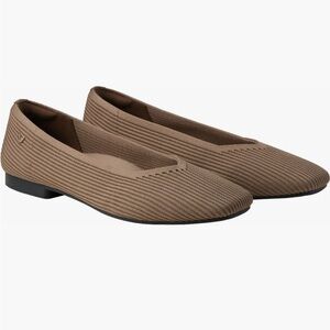 NIB Vivaia Margot espresso square toe v cut flats sz 38